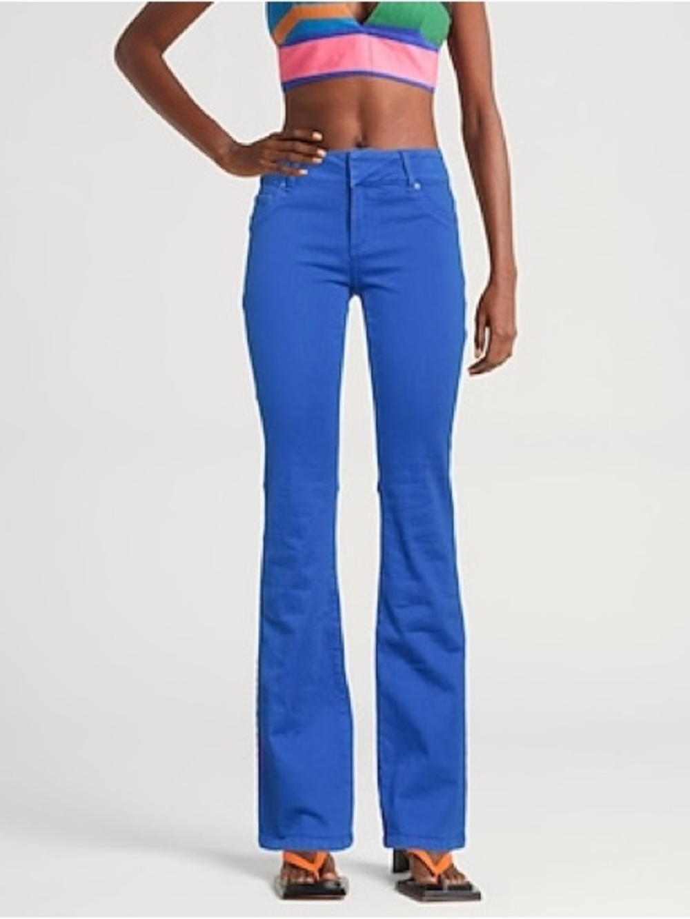 Alice+Olivia Royal blue flare boot cut mid rise light stretch jeans size 27